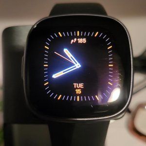 Versa 4 w/ charger, 9 protective cases